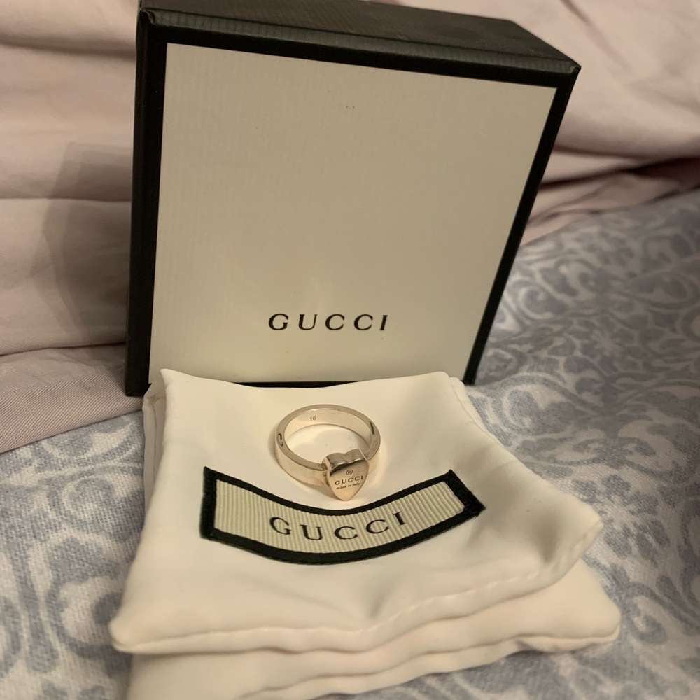 GUCCI TRADEMARK RING SILVER